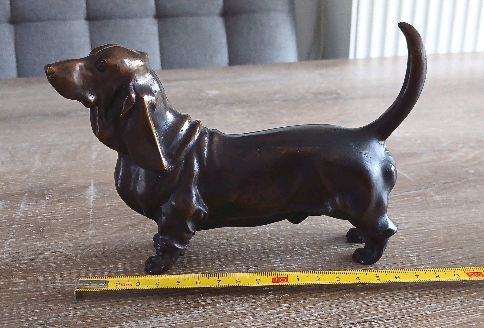 Bronzen hond gemerkt MK94 teckel basset hound beeld, Verzamelen, Beelden en Beeldjes, Ophalen of Verzenden, Zo goed als nieuw