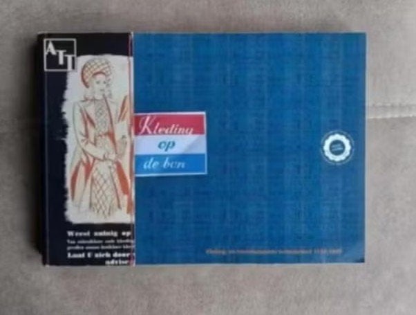 Kleding op de bon 1939 - 1949, Boeken, Tweede Wereldoorlog, Ophalen of Verzenden, Zo goed als nieuw, Overige onderwerpen