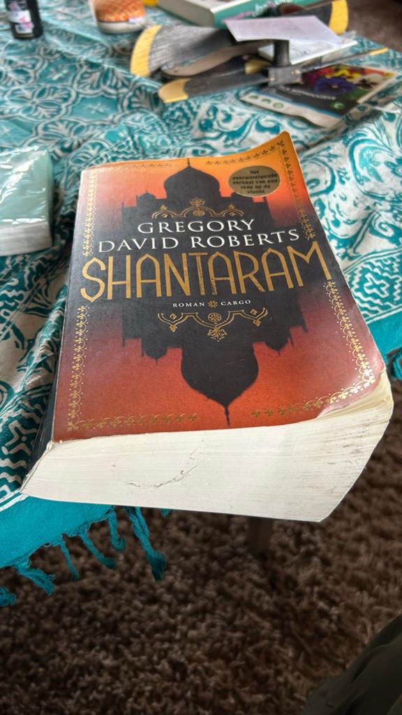 G.D. Roberts - Shantaram, Boeken, Ophalen of Verzenden, Zo goed als nieuw, G.D. Roberts