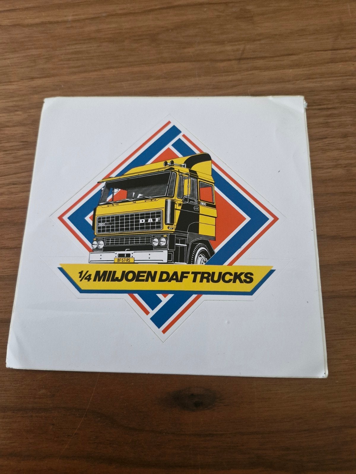 819 DAF Trucks Sticker 1/4 Miljoen DAF Trucks 15x15cm, Ophalen of Verzenden, Nieuw