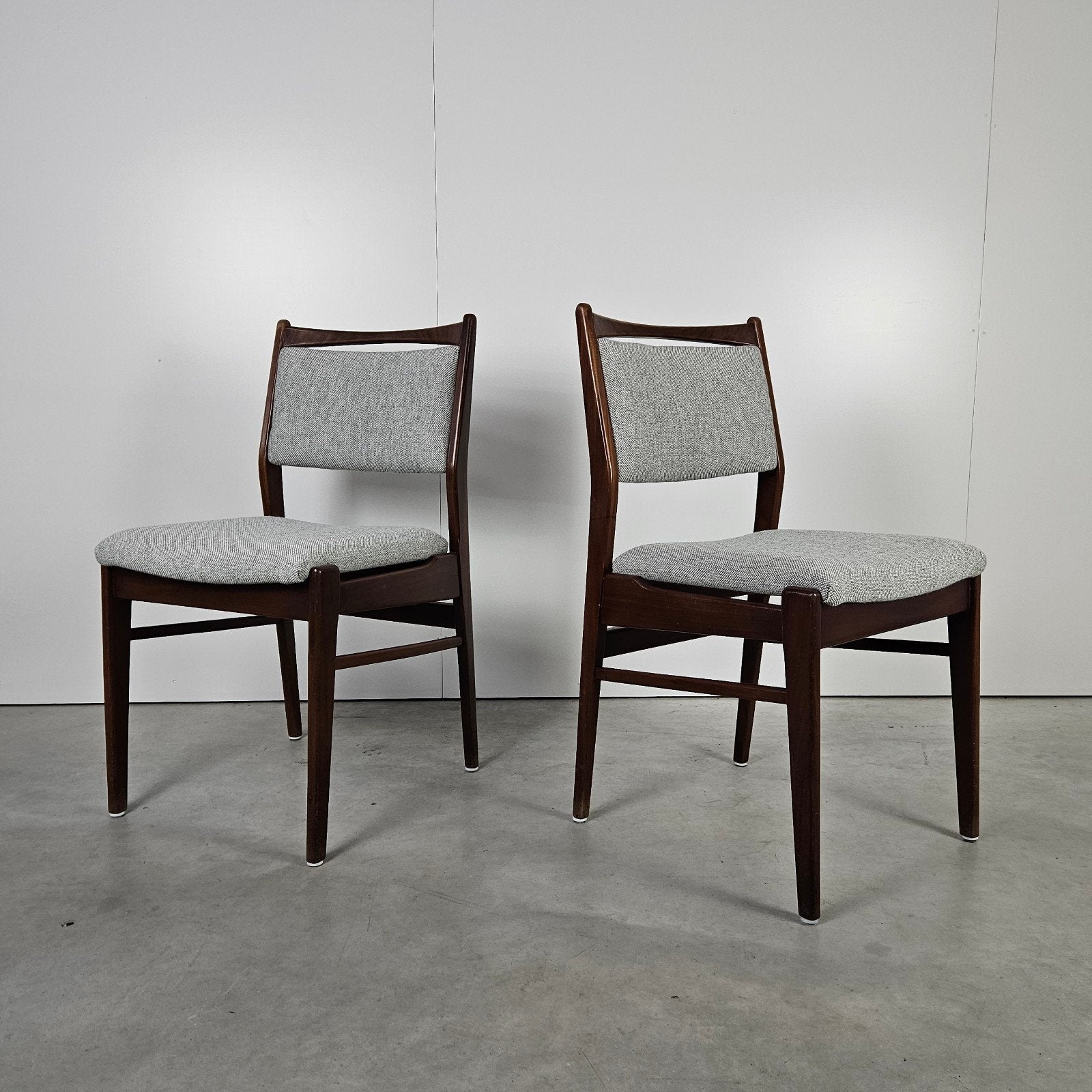 Vintage stoelen, opnieuw bekleed, setprijs, Huis en Inrichting, Stoelen, Gebruikt, Twee, Bruin, Vintage