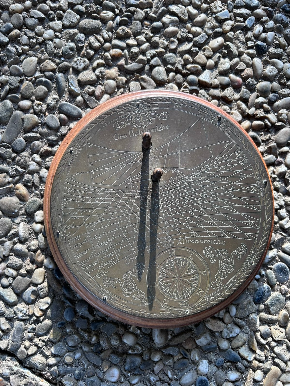 Zonnewijzer met ophanghaakje, Antiek en Kunst, Ophalen of Verzenden