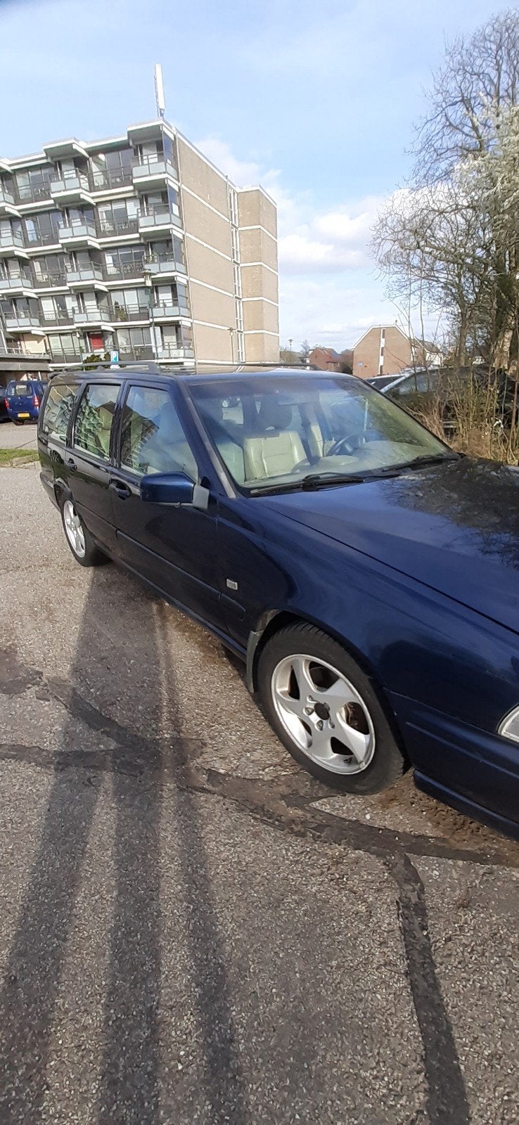 Volvo V70 2.5 20V AUT 1998 Blauw, Auto's, 164 pk, Blauw, 2435 cc, Particulier