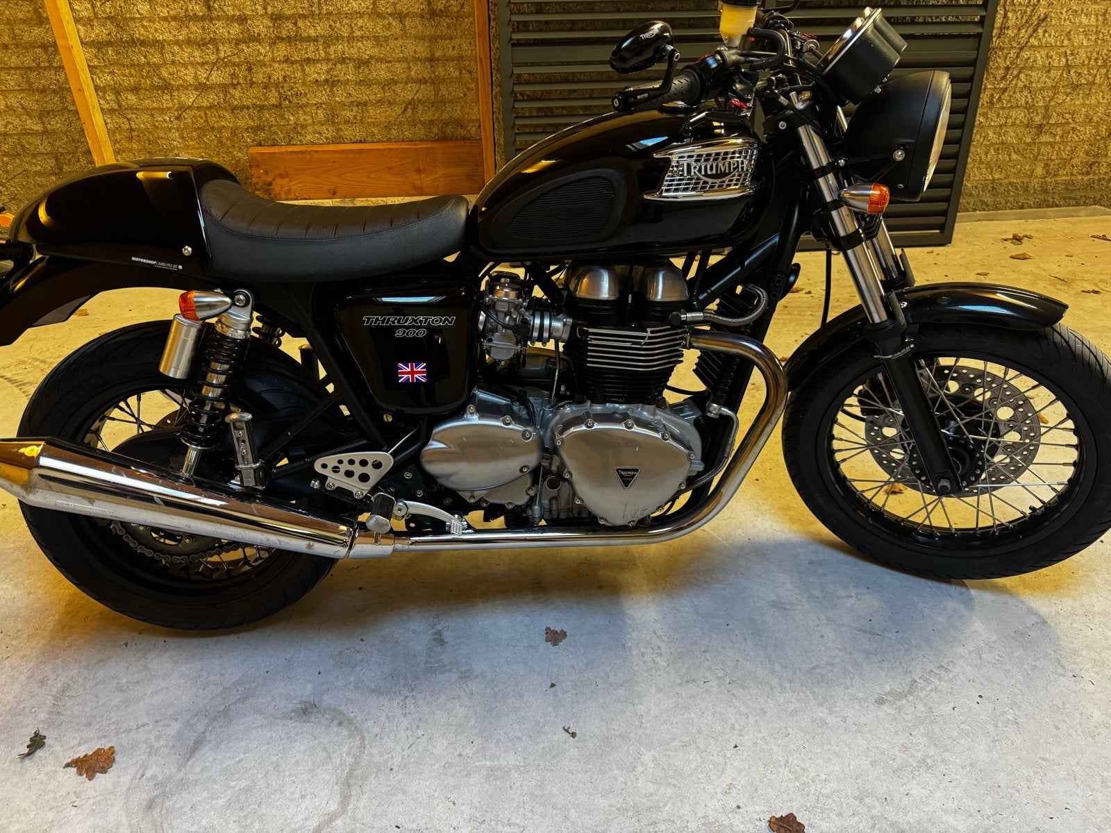 Triumph Truxton met weinig kilometers! Moet weg!, Motoren, Motoren | Triumph, 2 cilinders, Motorrijbewijs A, Gebruikt, Particulier