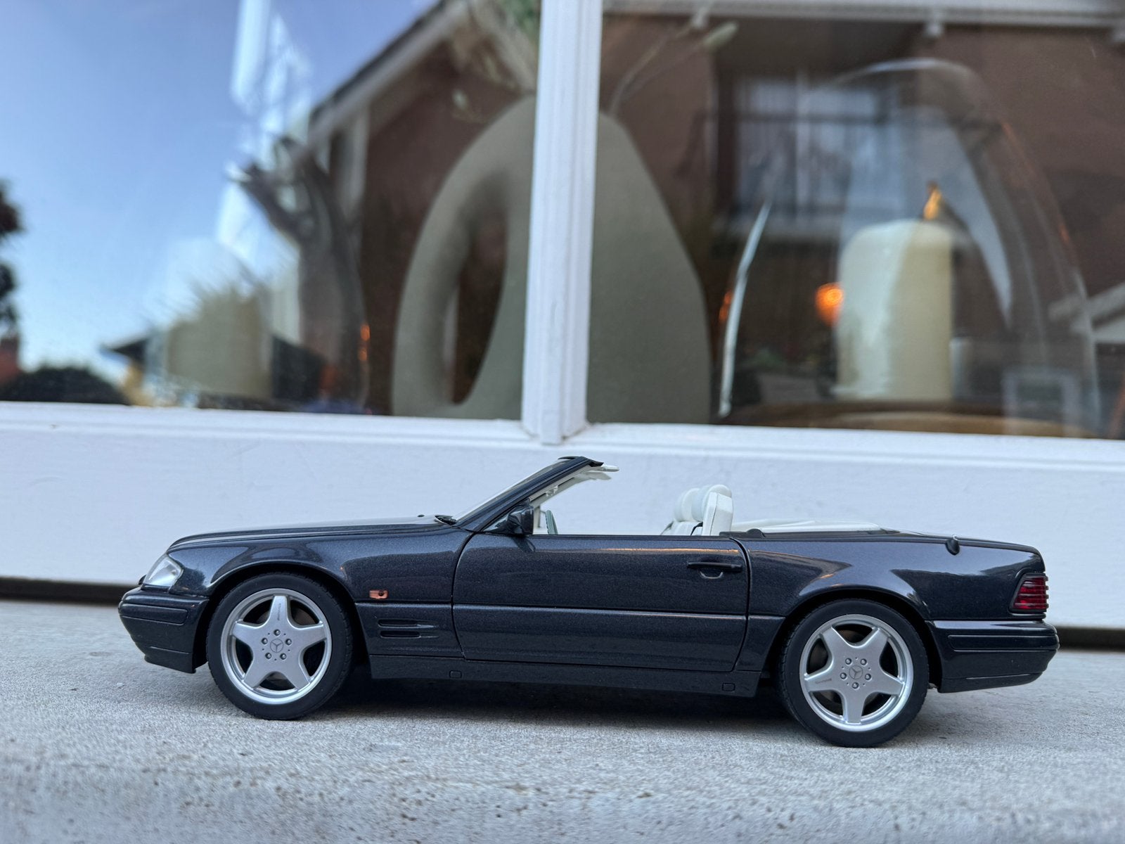 1:18 Mercedes R129 SL600 black metallic 1997 Autoart 76232, Auto, Autoart, Ophalen of Verzenden, Zo goed als nieuw