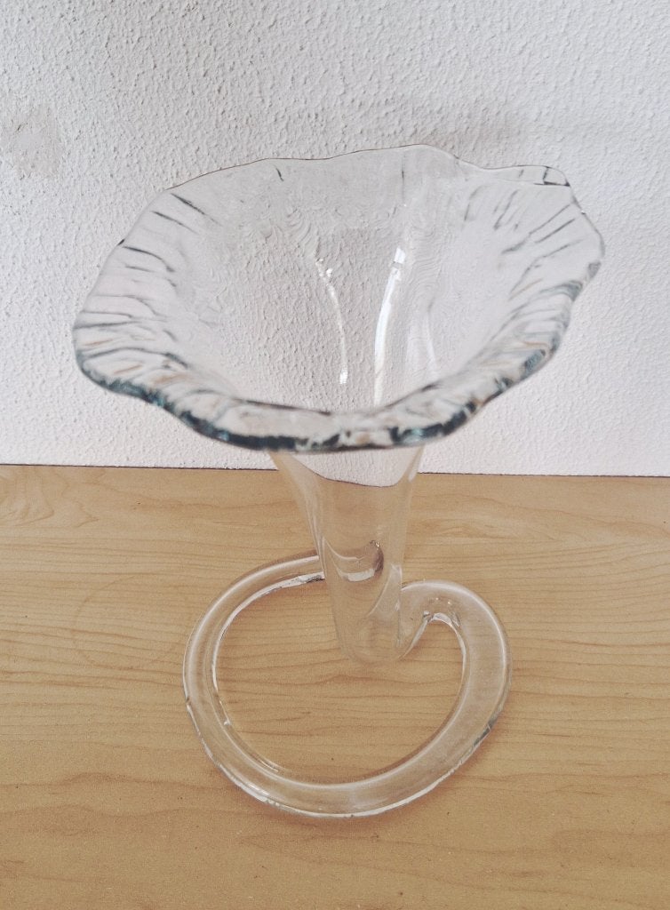 Prachtige vintage trompet vaas met spiraalvormige voet, Ophalen of Verzenden