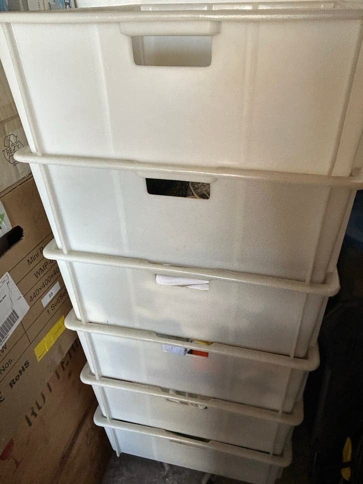 6 stuks Stapelboxen - Opbergbakken, Ophalen, Kunststof, Gebruikt, 50 tot 100 cm