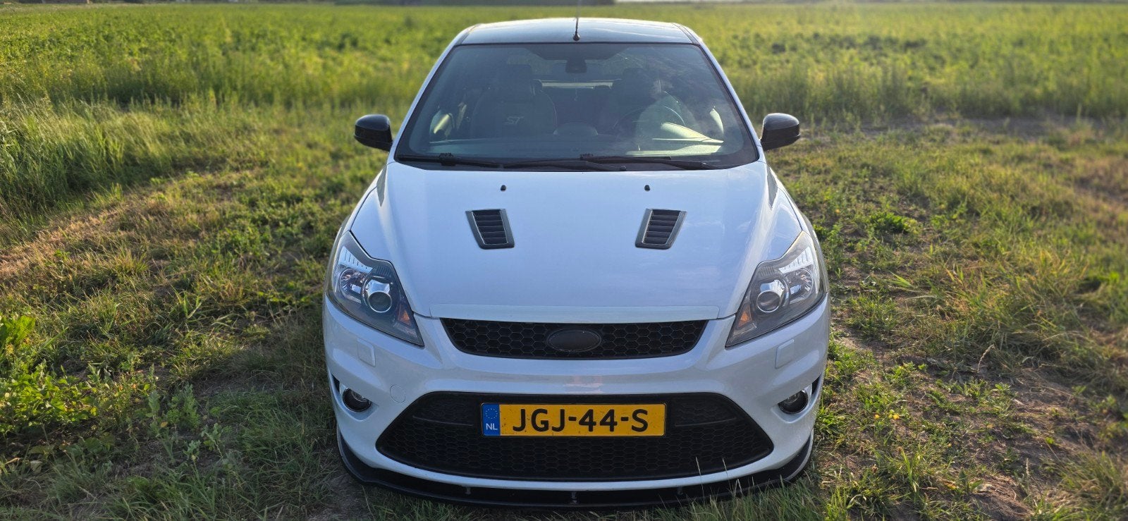 Ford Focus 2.5 20V Turbo 300pk 2009 Wit, Auto's, Ford, Handgeschakeld, Particulier, 1292 kg, Euro 4
