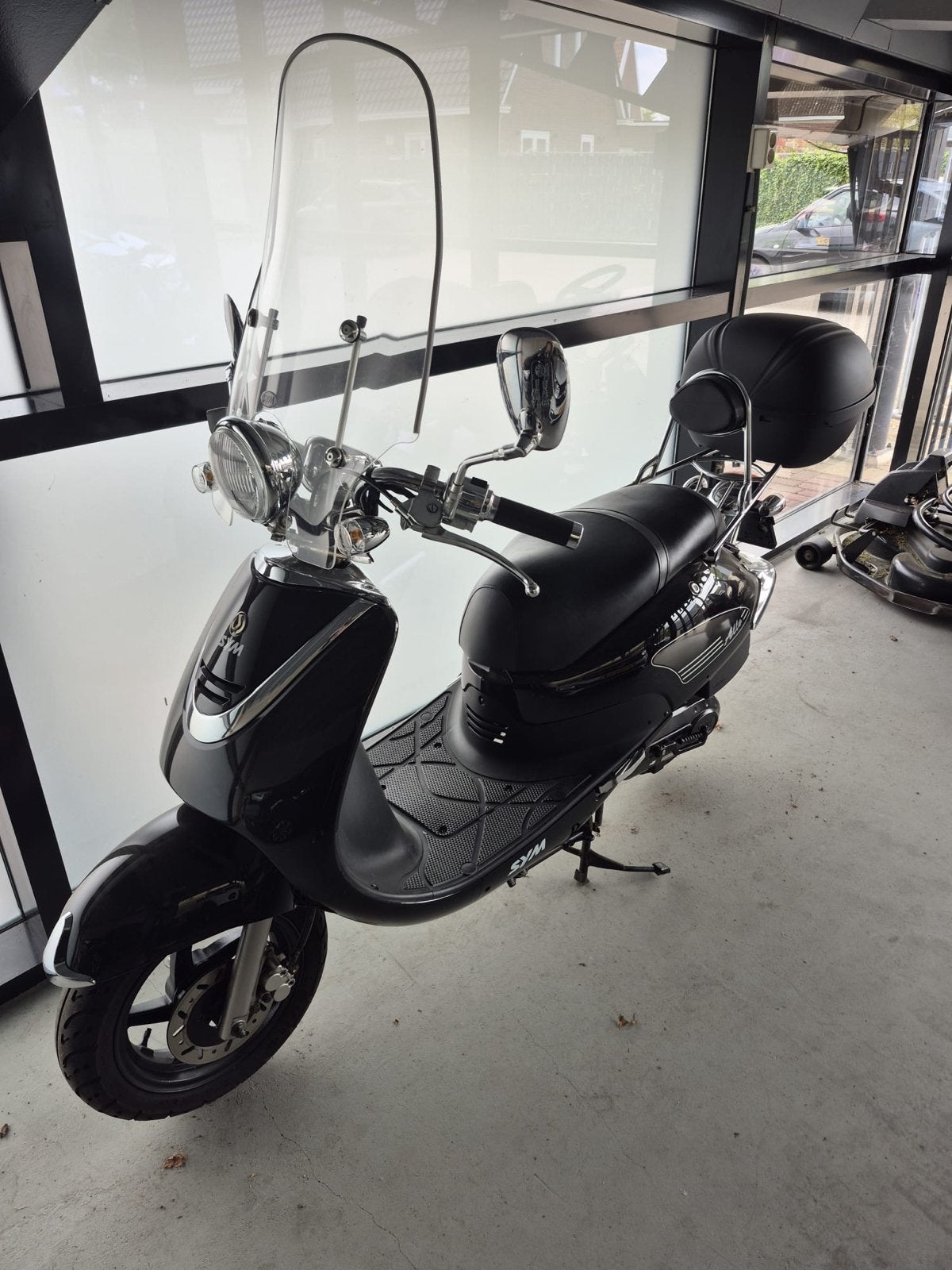 Sym Allo scooter uit 2015 met topkoffer, Fietsen en Brommers, Scooters | SYM, Ophalen, Gebruikt, Maximaal 45 km/u, Allo