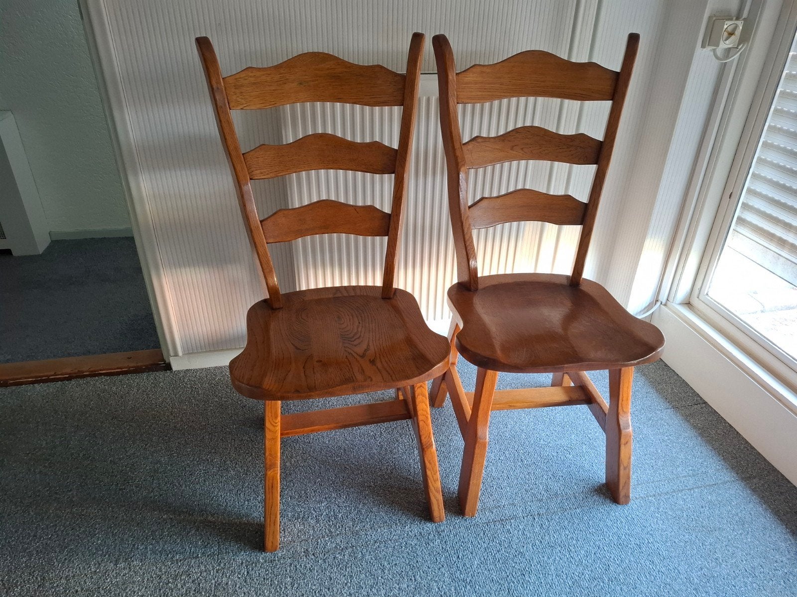 4 Eiken eetkamerstoelen uit 1978, Ophalen, Bruin