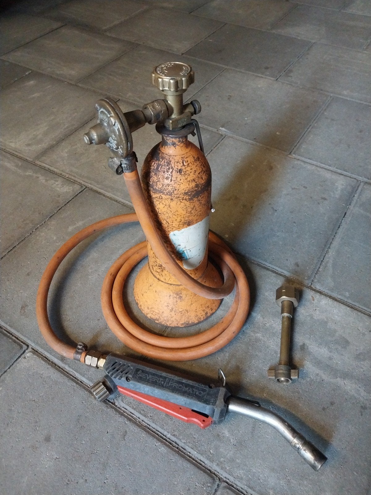 Te koop. Electrische Loodgieters gas brander met vulpijp., Ophalen