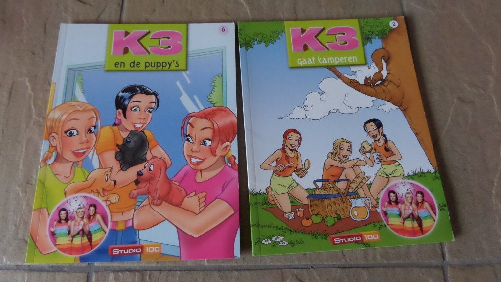K3 gaat kamperen boekje nr 2 NIEUW!!, Boeken, Ophalen of Verzenden, Nieuw, Studio 100, Fictie algemeen