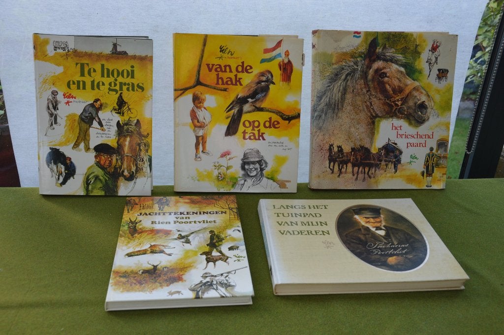 5 vintage plaatjesalbum boeken Rien Poortvliet: Van de hak, Boeken, Ophalen of Verzenden, Gelezen, Rien Poortvliet, Prentenboek
