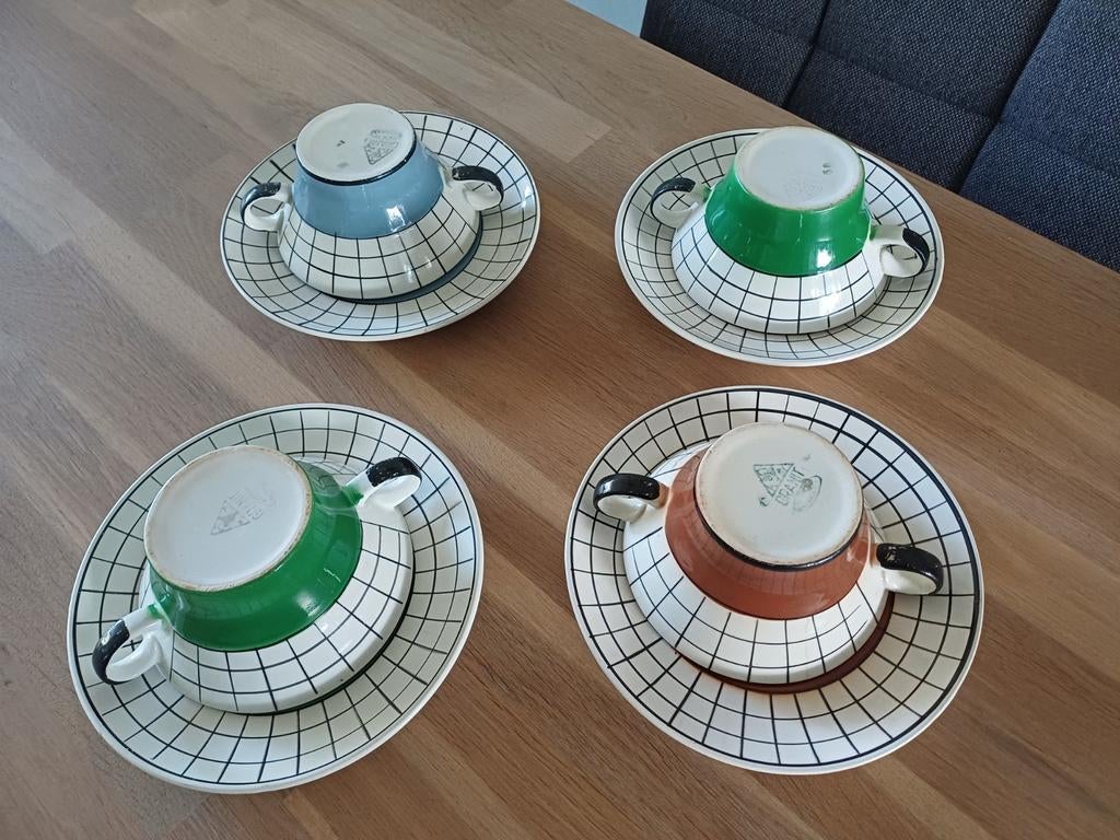 4 soepkommen van Granit Hungary pastel jaren 50, Antiek en Kunst, Ophalen