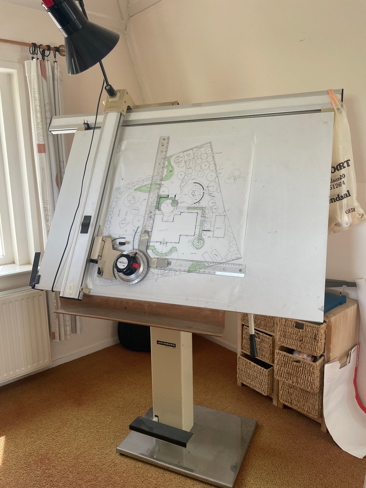 Neolt Minipoker Tekentafel met Verlichting, Ophalen of Verzenden, Gebruikt, 130 tot 150 cm, Verlichting
