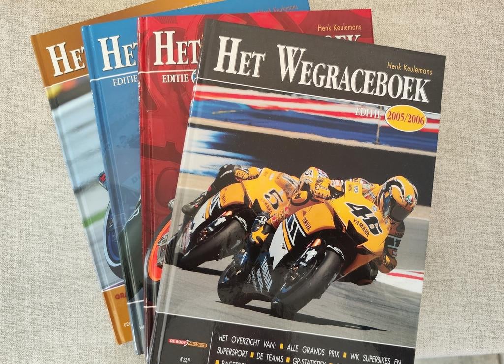 Het Wegrace Boek 4x, Ophalen of Verzenden, Zo goed als nieuw
