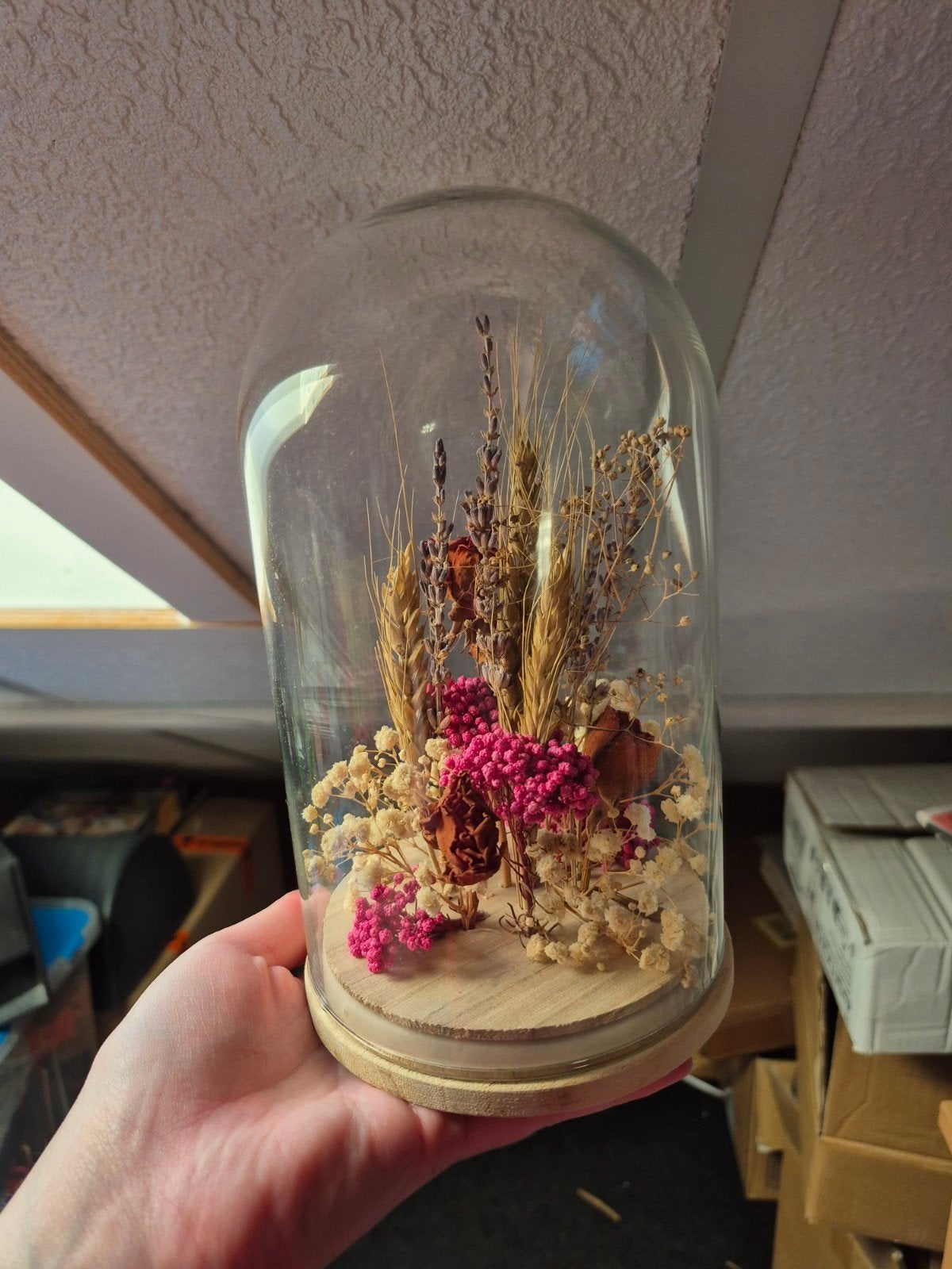 Glazen stolp met gedroogde bloemen, Huis en Inrichting, Ophalen, Meerkleurig, Zo goed als nieuw, Modern