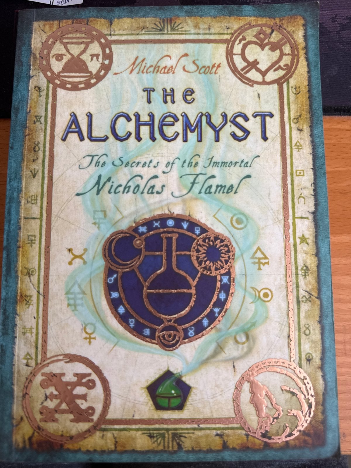 The Alchemist: The Secrets of the Immortal Nicholas Flamel, Boeken, Ophalen of Verzenden, Gelezen