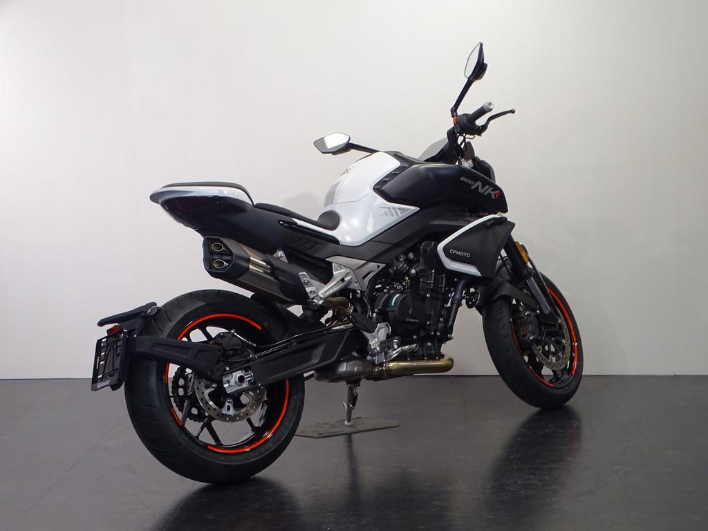 CFMOTO 800 NK ADVANCED, Motoren, Bedrijf, Meer dan 35 kW, Naked bike