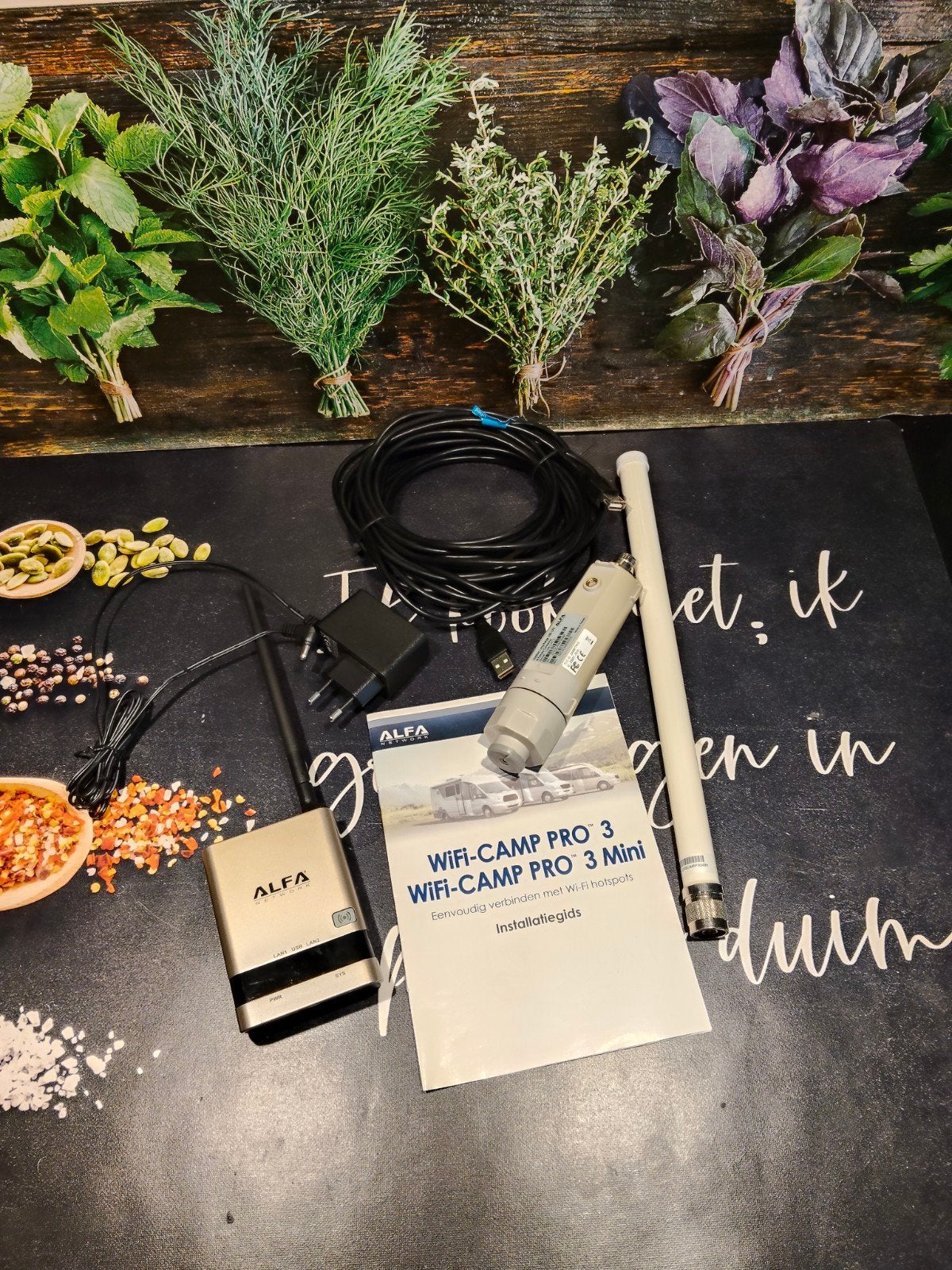 Alfa WiFi Camp Pro 3 Mini WiFi-versterker set, Ophalen, Zo goed als nieuw, Router, Alfa