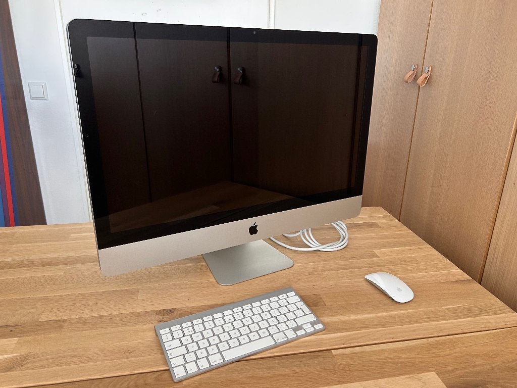 Prachtige 27" iMac (2011) SSD upgrade, Keyboard, Magic Mouse, Computers en Software, Apple Desktops, Gebruikt, iMac, SSD, 3 tot 4 Ghz