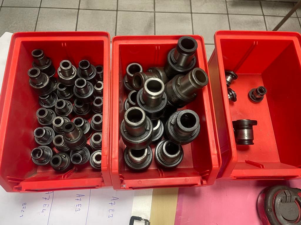 Partij div snelwissel tap adapters ci 51 stuks, Ophalen, Zo goed als nieuw