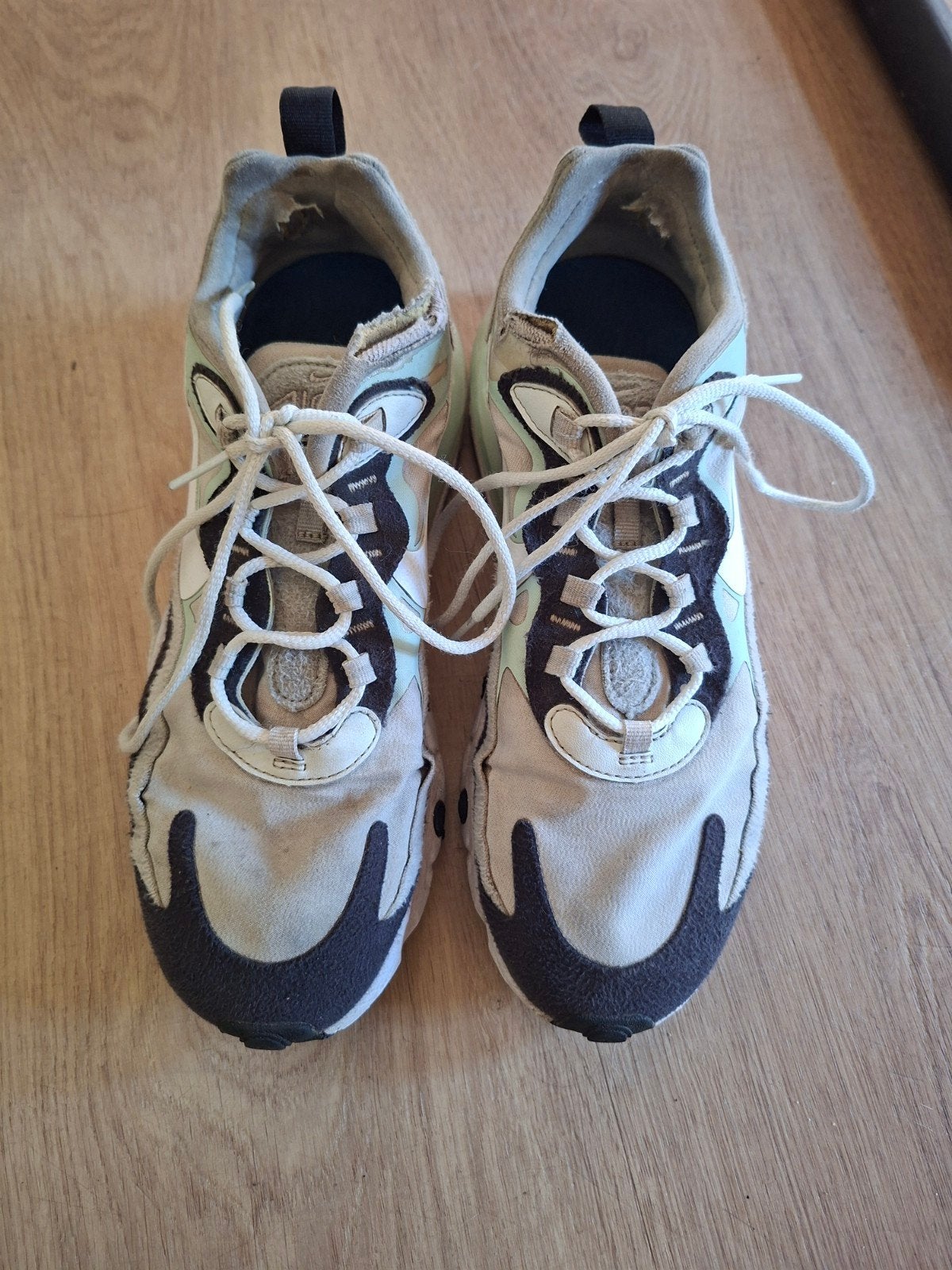 Nike Air Max 270 React, Ophalen of Verzenden, Hardloopschoenen, Nike