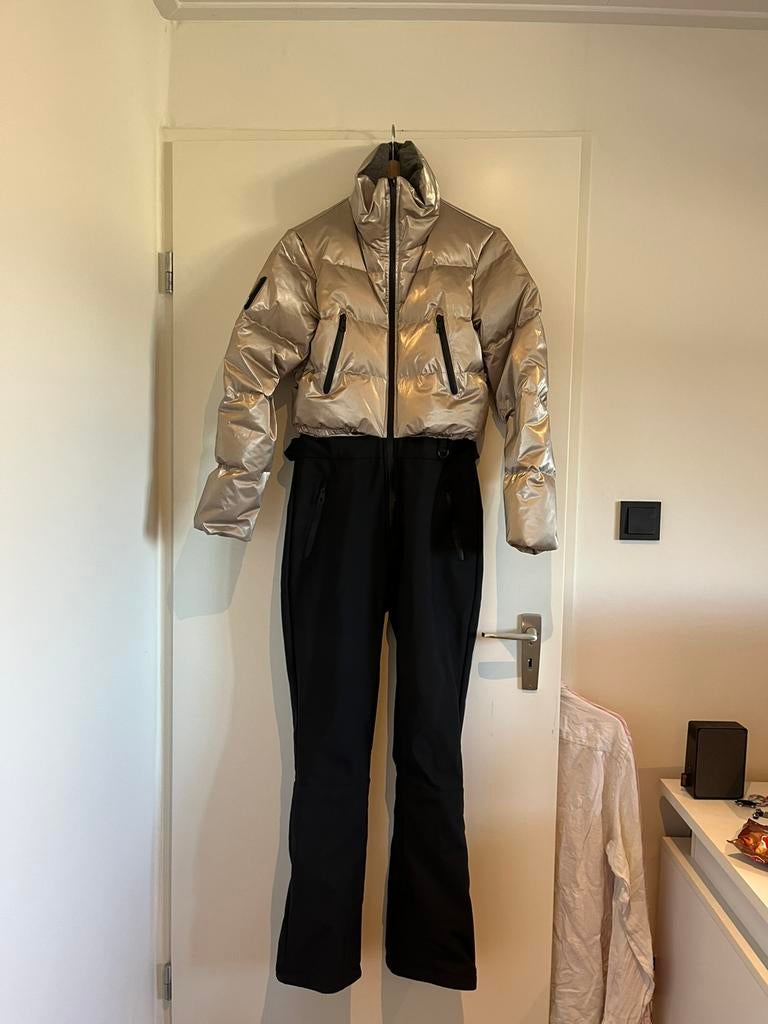 Zara Skipak, Kleding | Dames, Wintersportkleding, Ophalen of Verzenden, Zo goed als nieuw, Maat 38/40 (M), Pak