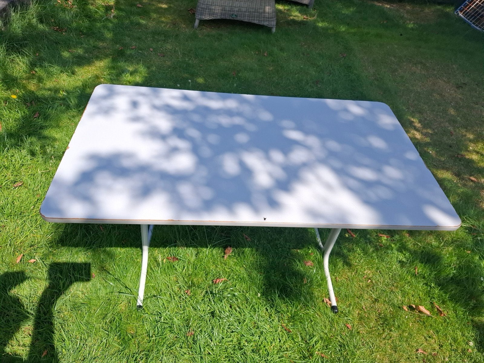 Opklapbare campingtafel, Ophalen, Campingtafel