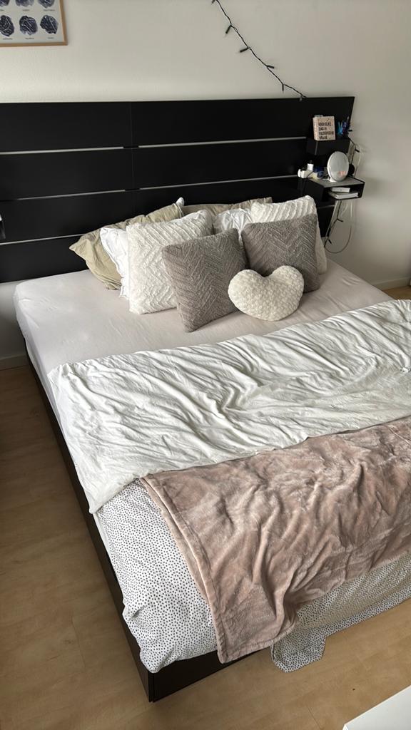 2-persoonsbed Nordli (Ikea), zwart, Ophalen, Zwart, Tweepersoons, Zo goed als nieuw
