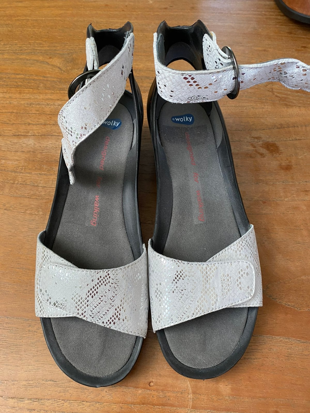 Wolky sandalen mt 41, Kleding | Dames, Schoenen, Wit, Zo goed als nieuw, Sandalen of Muiltjes, Ophalen of Verzenden