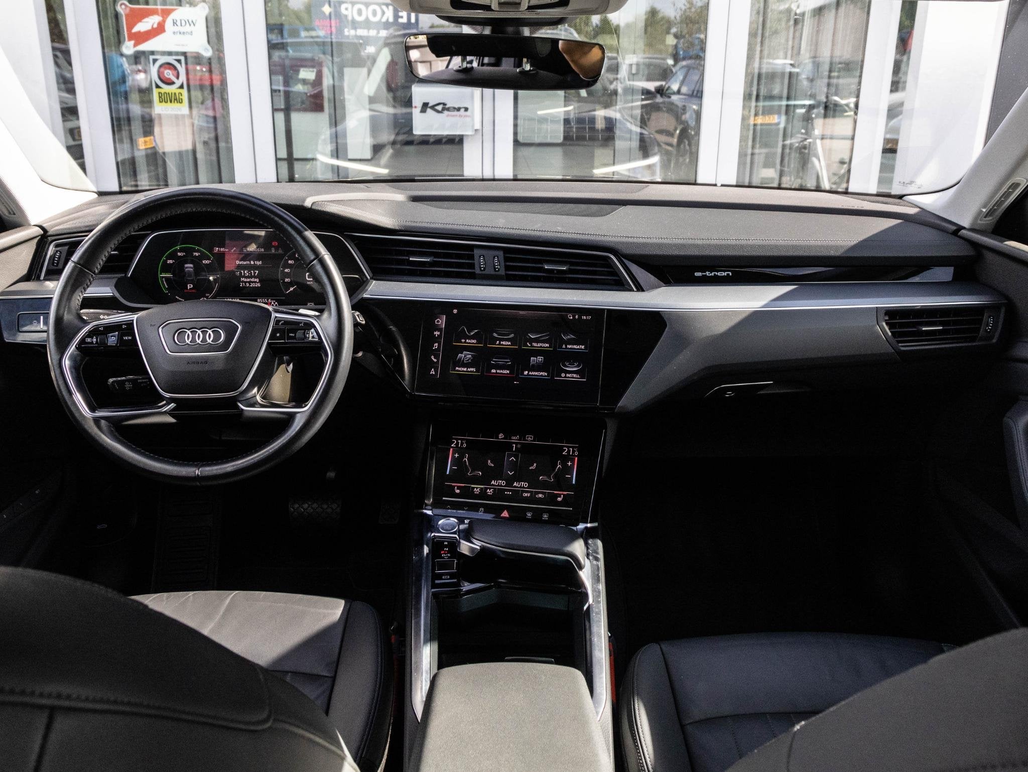 Audi e-tron e-tron 50 quattro Launch edition plus 71 kWh | S, Auto's, Automaat, Stof, Vierwielaandrijving, SUV of Terreinwagen