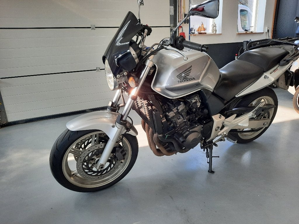Honda CBF 600 N . 11-2007 . Nw banden . Ook voor A2 !!!!, Sportuitlaat, Occasion, 4 cilinders, Motorrijbewijs A
