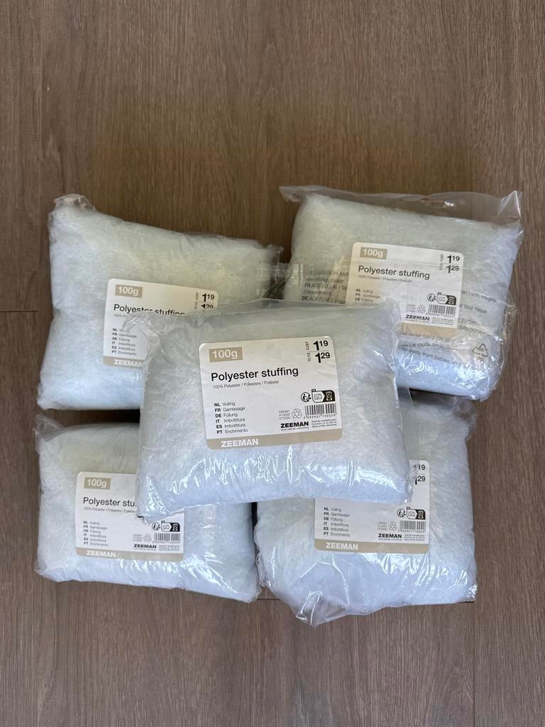 5 zakjes nieuwe polyester vulling voor knuffels (100g p/z), Textiel, Nieuw, Ophalen of Verzenden, Overige merken