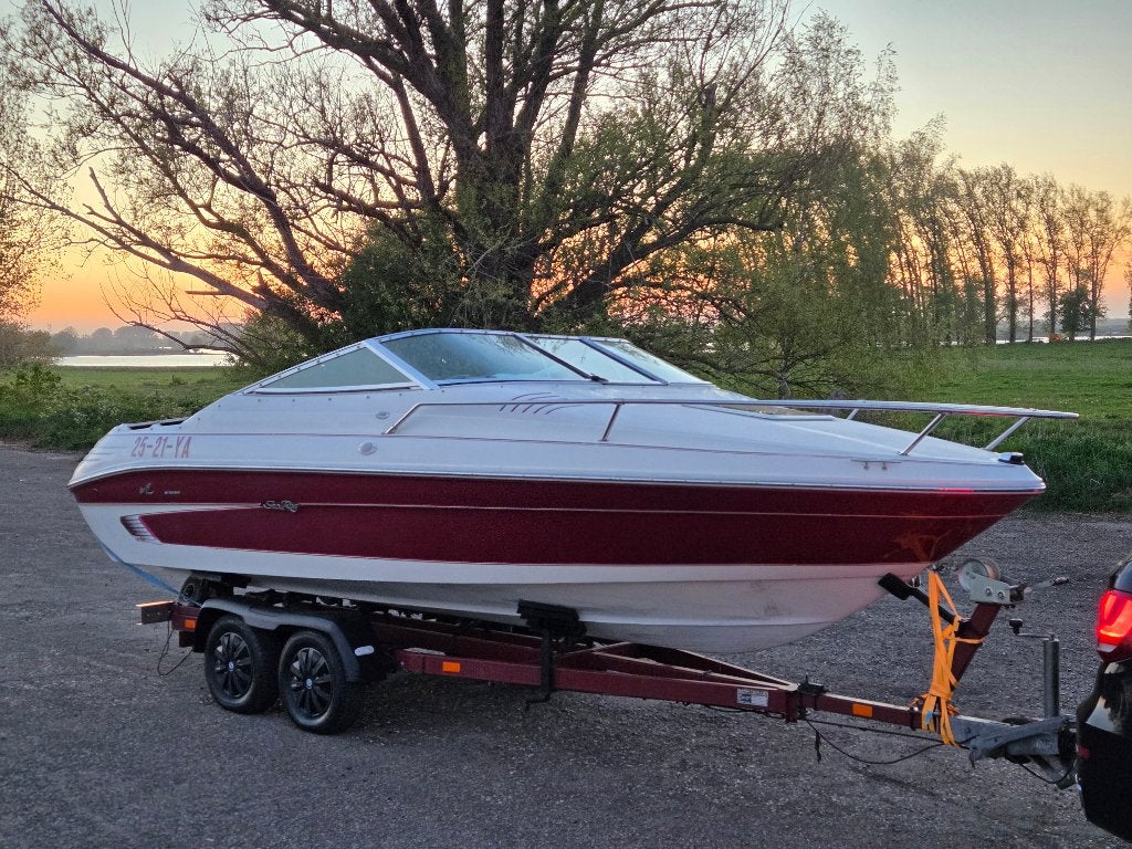 Sea Ray 200 5.7 V8 Speedboot | NIEUWE MOTOR | MET TRAILER, Gebruikt, Binnenboordmotor, 6 m, 2 m
