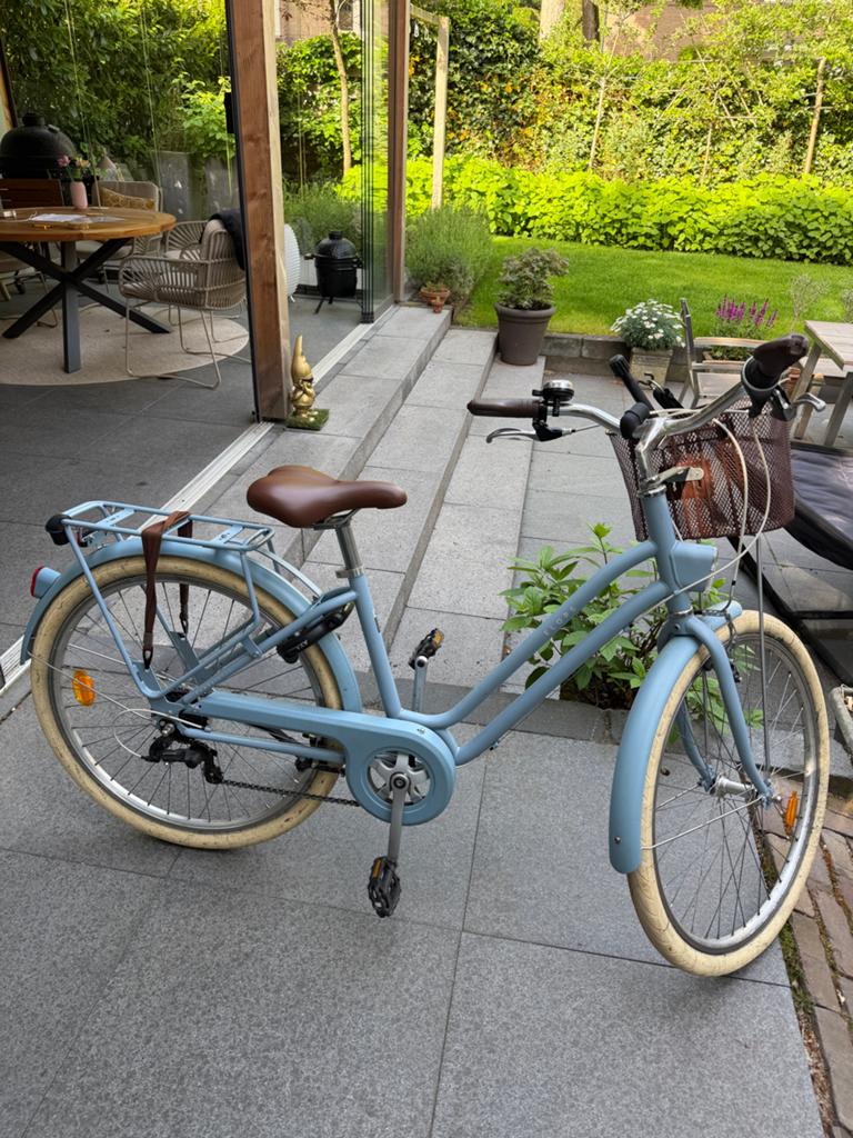 Elops Classic 520 meisjes fiets 26inch - Lichtblauw met mand, Fietsen en Brommers, Fietsen | Meisjes, Ophalen, Gebruikt, 26 inch of meer
