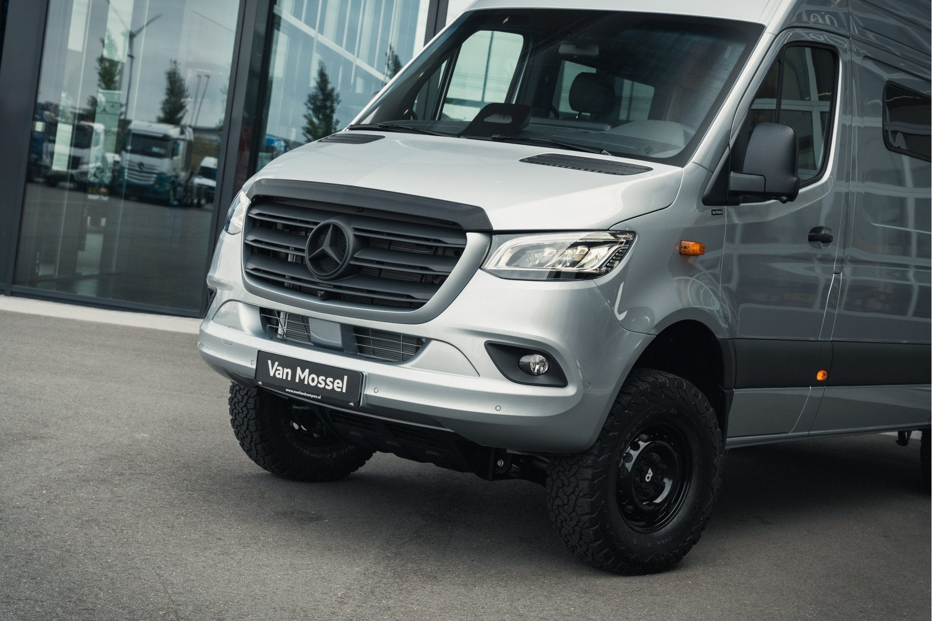 Mercedes-Benz Sprinter 319 L2H2 Aut. 4X4 OVERLAND Camper Spr, Caravans en Kamperen, Campers, Automaat, Buscamper of Camperbus