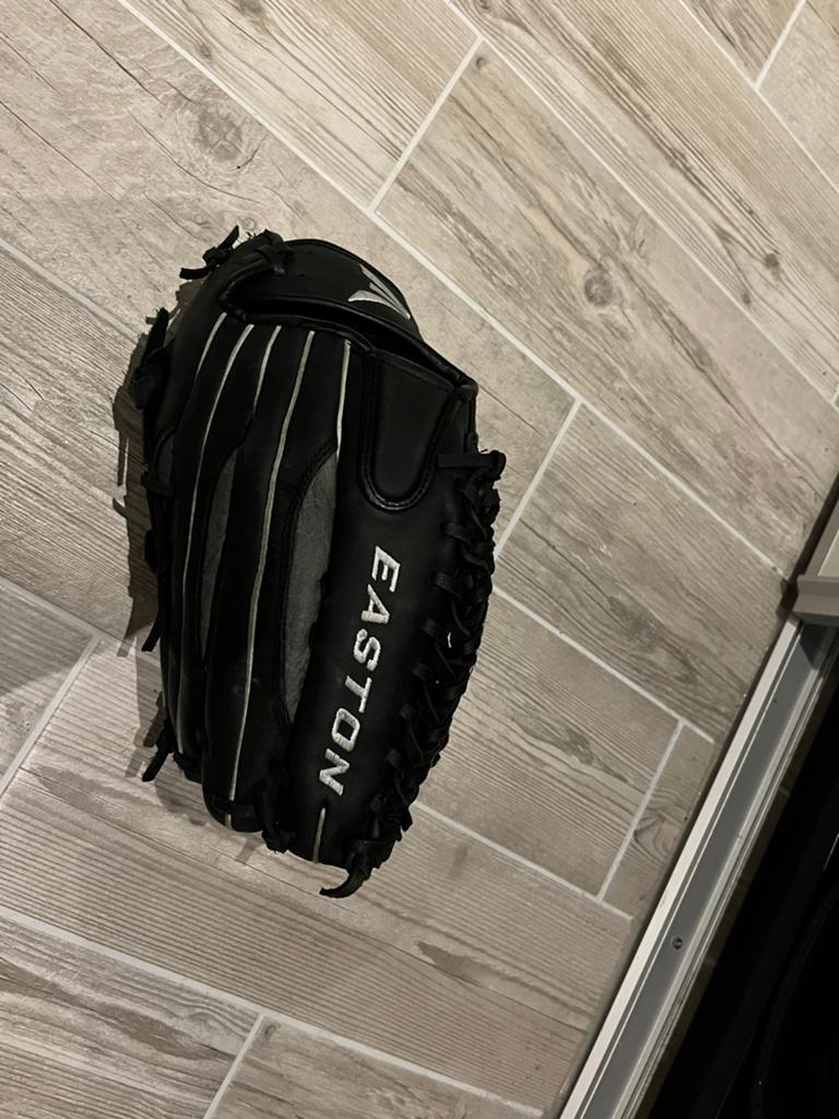 Easton honkbalhandschoen, Ophalen, Gebruikt