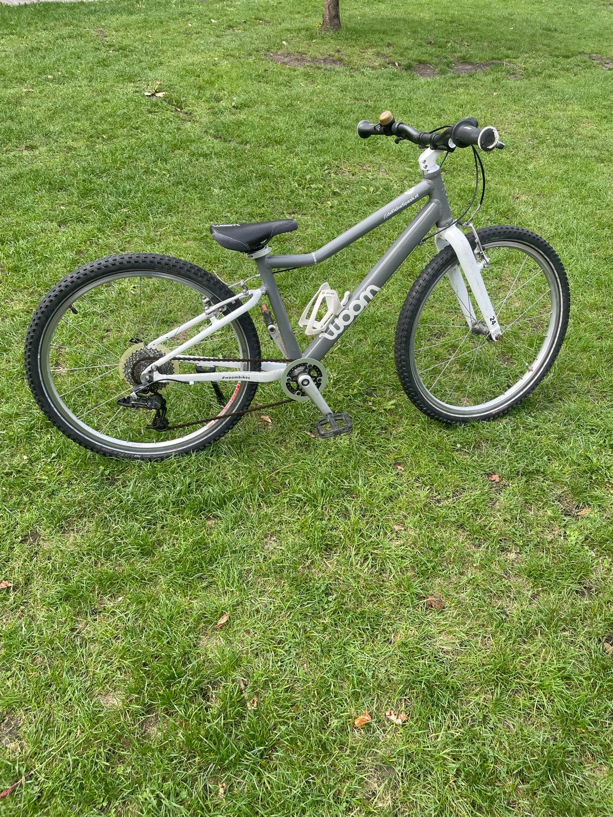Woom 5 lichtgewicht kinderfiet, Fietsen en Brommers, Fietsen | Kinderfietsjes, Ophalen, Gebruikt, Velgrem, 20 inch of meer