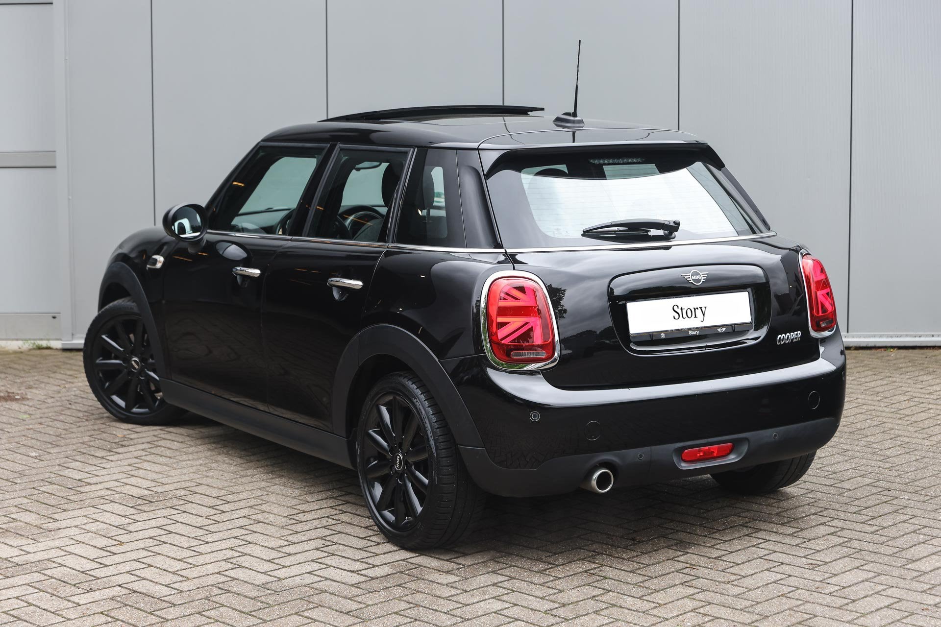 MINI Hatchback Cooper Chili / Comfortstoelen / Comfort Acces, 136 pk, Gebruikt, Leder en Stof, Zwart
