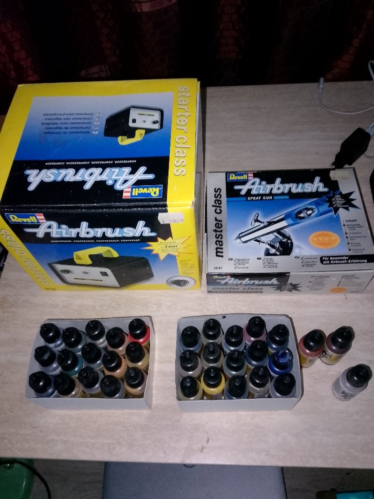 Revell Airbrush Starter & Master Class Set met Verf, Verzenden, Zo goed als nieuw, 1:50 tot 1:144