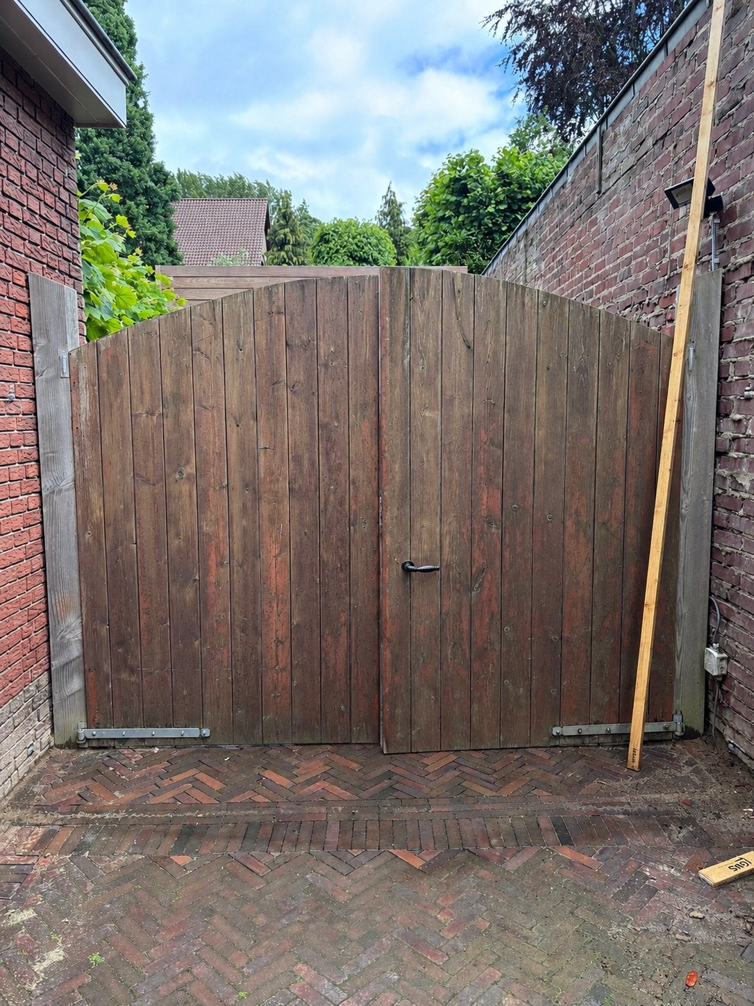 Gratis af te halen: Houten poort, Ophalen, Gebruikt, 120 cm of meer, Minder dan 200 cm