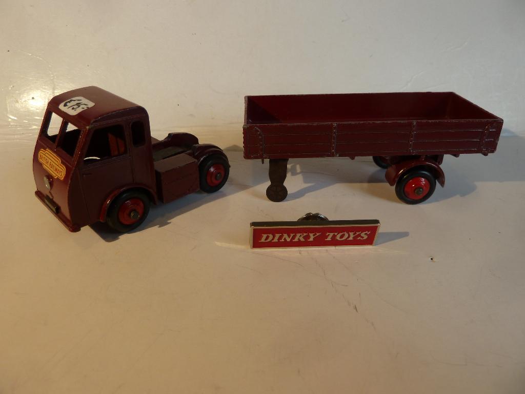 DINKY TOYS: 30 W :  HINDLE SMART HELECS   (prijs(je): € 15.=, Ophalen of Verzenden, Zo goed als nieuw, Overige typen, Dinky Toys