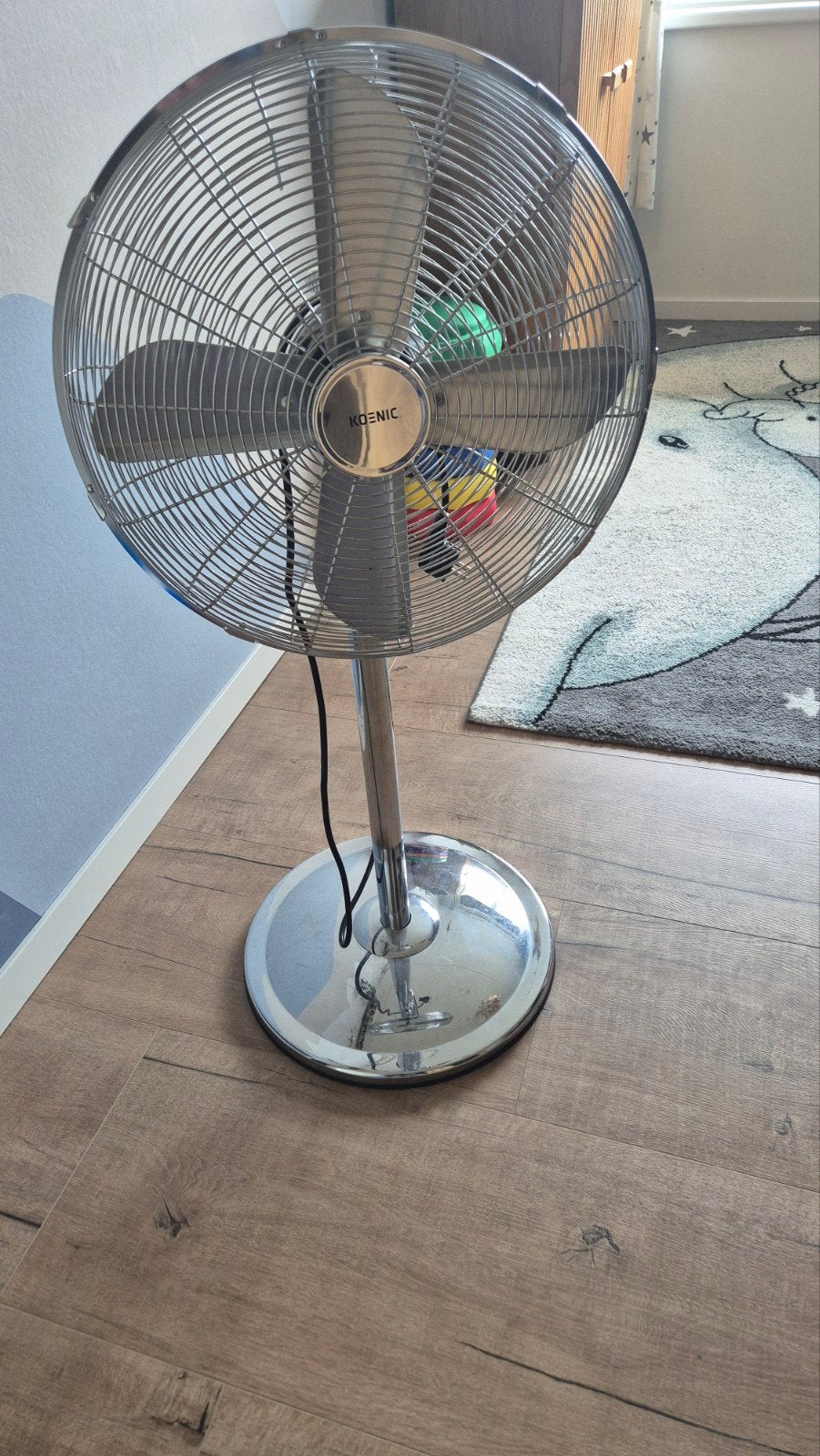Koenic Statiefventilator - Zo goed als nieuw, Ophalen, Zo goed als nieuw, Statiefventilator