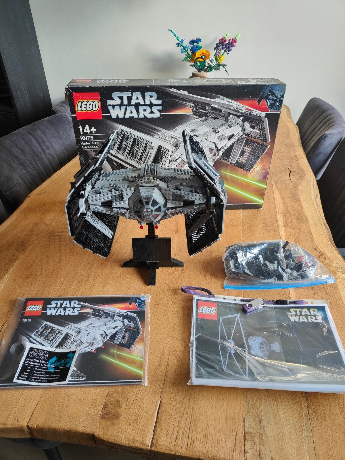 LEGO 10175 UCS Darth Vader's TIE Advanced + TIE Fighter, Gebruikt, Star Wars, Lego, Ophalen of Verzenden