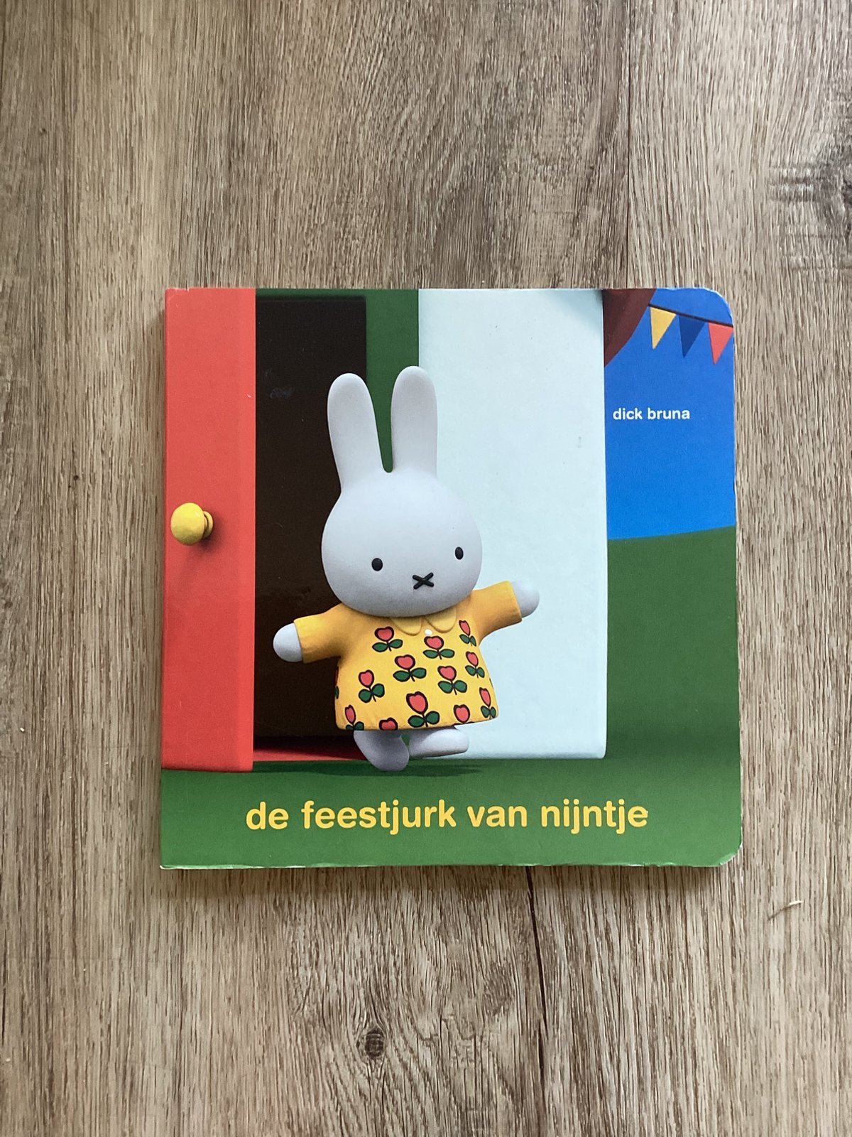 Dick Bruna - “De feestjurk van Nijntje”, Ophalen of Verzenden, Gelezen, Dick Bruna