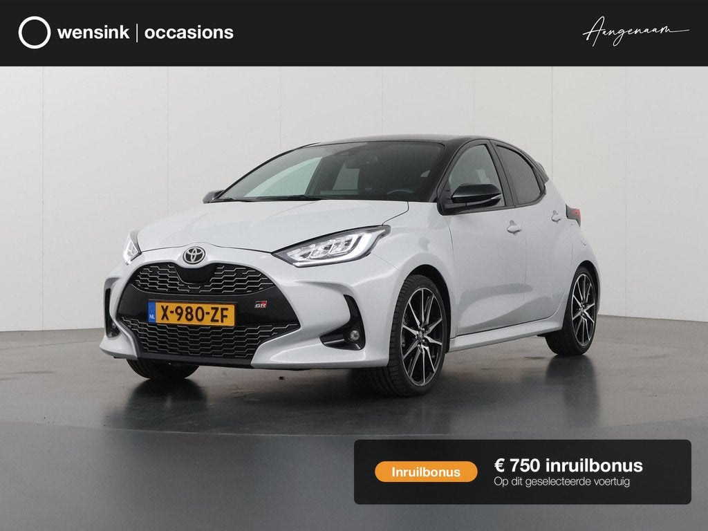 Toyota Yaris 1.5 Hybrid GR Sport | Navigatie | Parkeercamera, Auto's, Toyota, 450 kg, Gebruikt, 1490 cc, Bedrijf