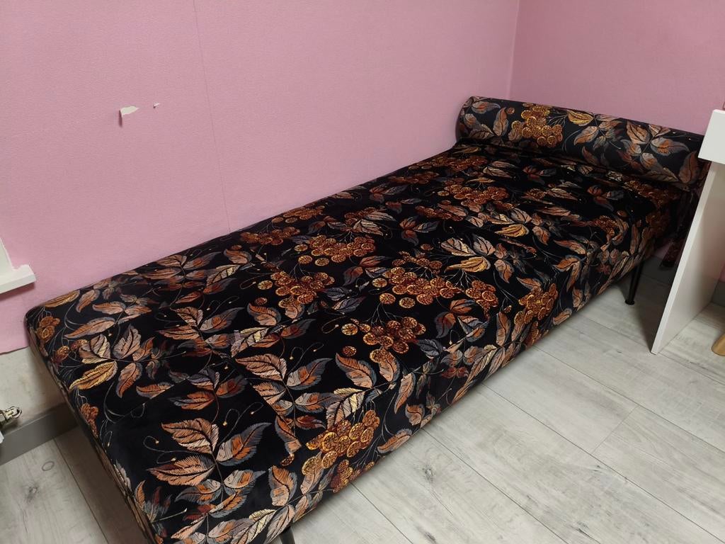 Stijlvolle daybed met bloemenprint, Gebruikt, Eenpersoons, Zwart, Klassiek, Vintage