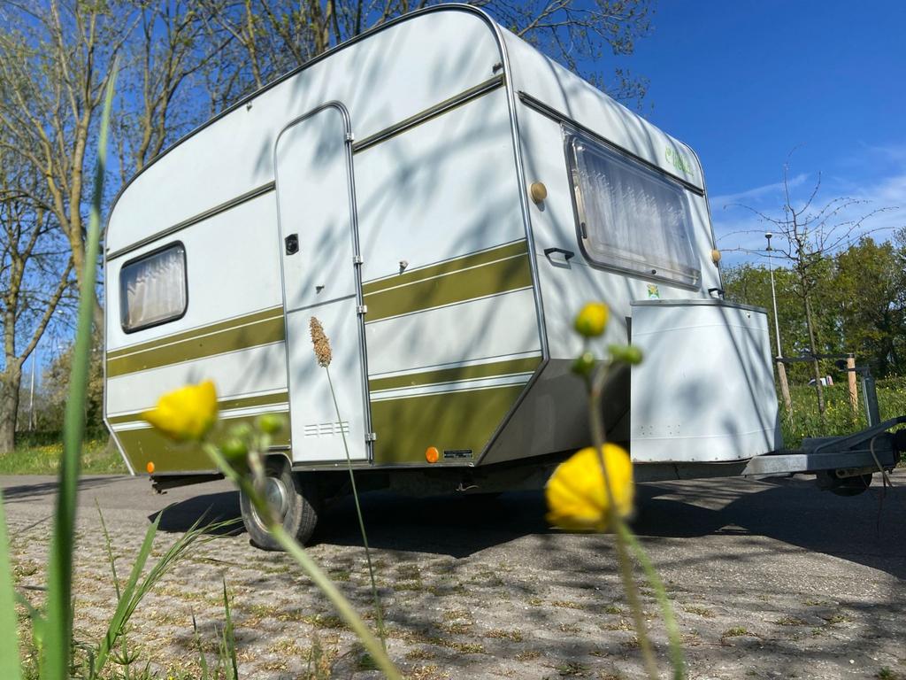 Vintage Knaus Eifelland caravan  – nette staat met luifel, Standaardzit, Omvormbare zithoek, Particulier, Knaus
