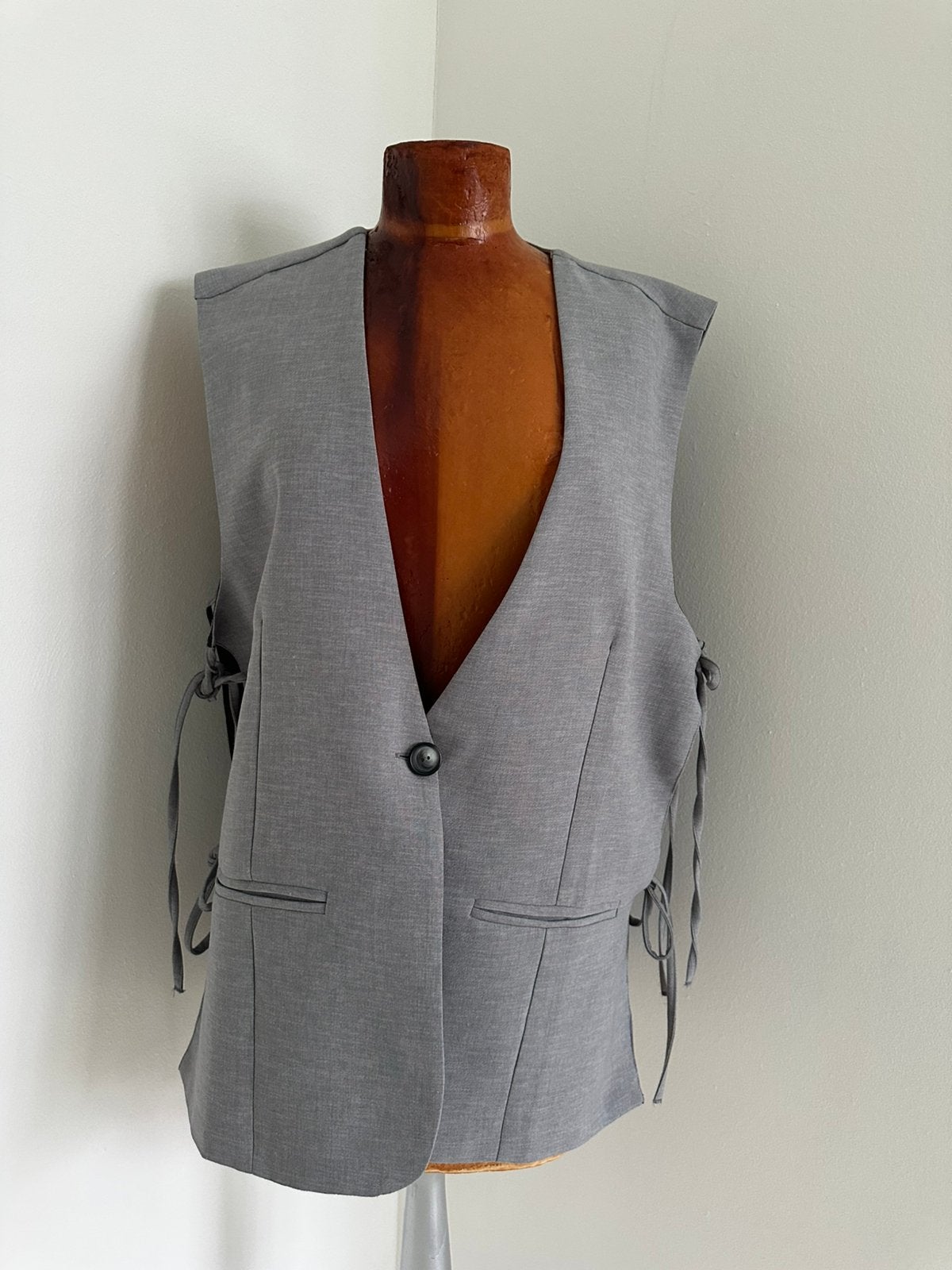 Nieuw! Grijs My Jewellery gilet met strikjes in maat S, Nieuw, Ophalen of Verzenden, Grijs, Maat 36 (S)